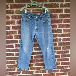 Men’s Wrangler Well Worn Destroyed Distressed Jeans Size 36x29